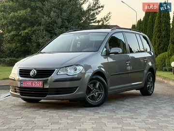 Авто Volkswagen Touran 2008 № 7902993