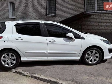 Авто Peugeot 308 2012 № 7903009