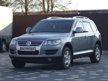 Авто Volkswagen Touareg 2007 № 7903030
