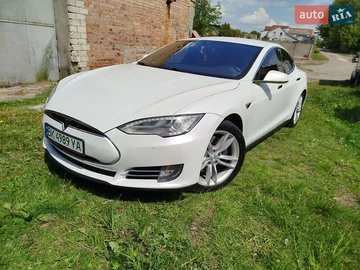 Авто Tesla Model S 2015 № 7903097