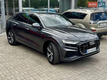 Авто Audi Q8 2019 № 7903202