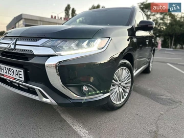 Авто Mitsubishi Outlander 2019 № 7903517