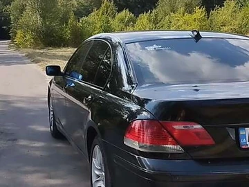 Авто BMW 7 Series 2005 № 7903712
