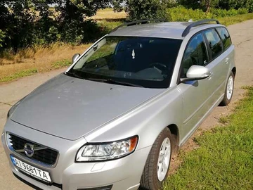Авто Volvo V50 2011 № 7903761