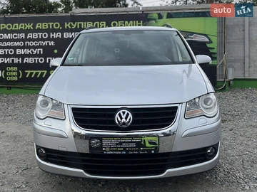 Авто Volkswagen Touran 2009 № 7903763
