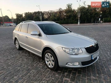 Авто Skoda Superb 2010 № 7903848