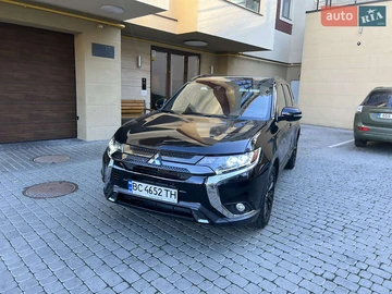 Авто Mitsubishi Outlander 2020 № 7903976