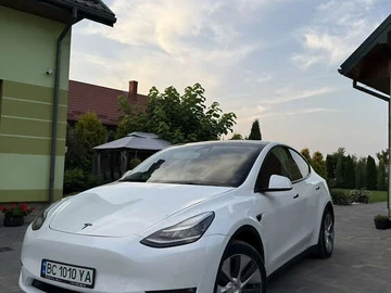 Авто Tesla Model Y 2021 № 7904023