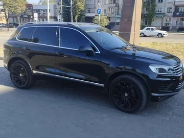 Авто Volkswagen Touareg 2014 № 7904040