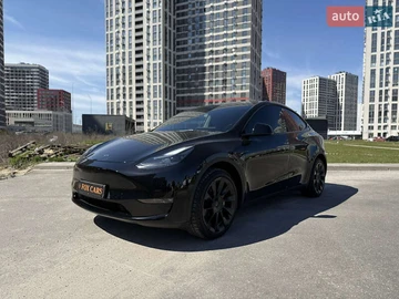 Авто Tesla Model Y 2023 № 7904053