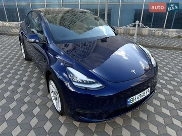 Авто Tesla Model Y 2023 № 7904072
