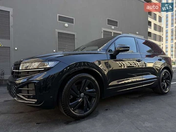 Авто Volkswagen Touareg 2023 № 7904126
