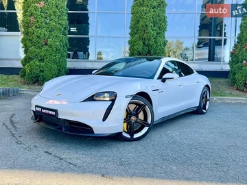 Авто Porsche Taycan 2020 № 7904131