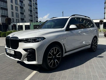 Авто BMW X7 2022 № 7904132
