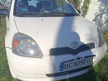 Авто Toyota Yaris 2001 № 7904154