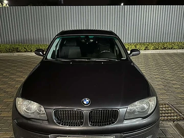 Авто BMW 1 Series 2007 № 7904296