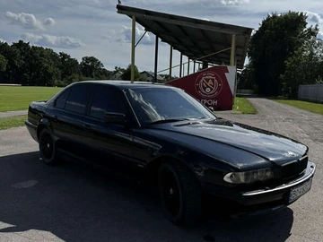 Авто BMW 7 Series 1999 № 7904297