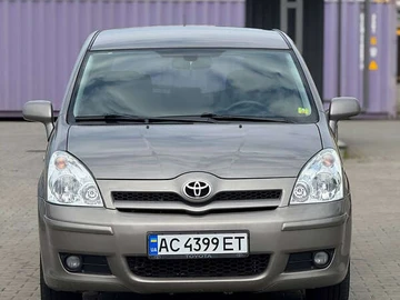 Авто Toyota Corolla Verso 2006 № 7904301