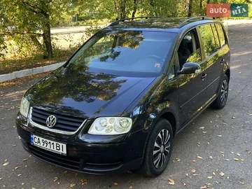 Авто Volkswagen Touran 2004 № 7904325