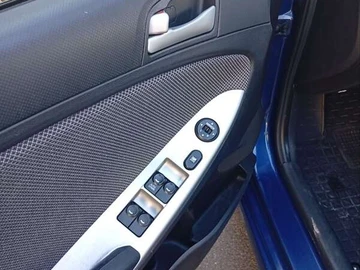 Авто Hyundai Accent 2013 № 7904342