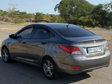 Авто Hyundai Accent 2013 № 7904370