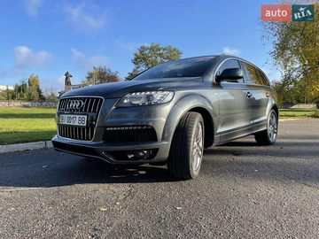 Авто Audi Q7 2010 № 7904656