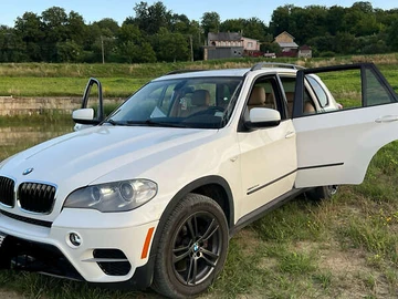 Авто BMW X5 2012 № 7904673