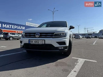 Авто Volkswagen Tiguan 2018 № 7904748
