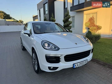 Авто Porsche Cayenne 2015 № 7904764
