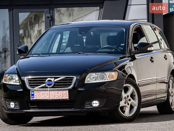 Авто Volvo V50 2012 № 7905113