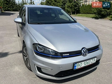 Авто Volkswagen E-Golf 2015 № 7905167