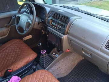 Авто Suzuki Jimny 1999 № 7905308