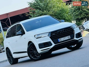 Авто Audi Q7 2016 № 7905341