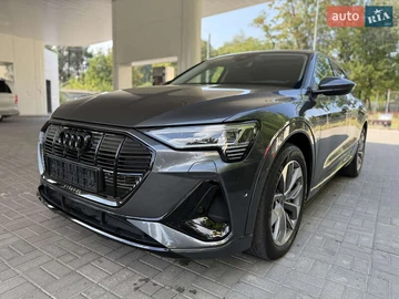 Авто Audi E-Tron 2023 № 7905342