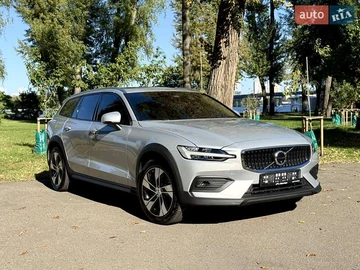 Авто Volvo V60 Cross Country 2025 № 7905485