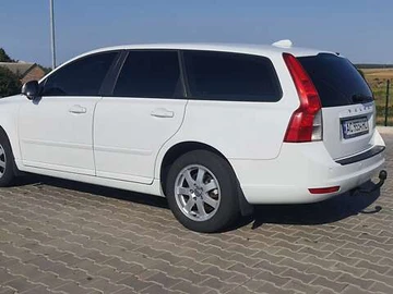 Авто Volvo V50 2010 № 7905735