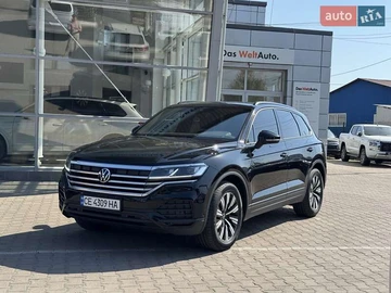 Авто Volkswagen Touareg 2024 № 7905939