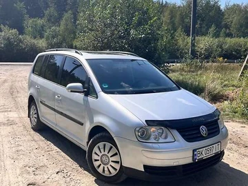 Авто Volkswagen Touran 2003 № 7906014