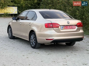 Авто Volkswagen Jetta 2014 № 7906062