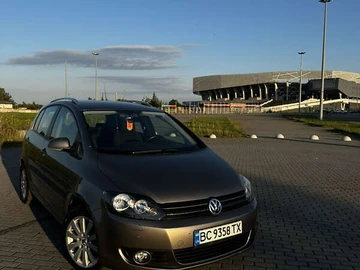 Авто Volkswagen Golf Plus 2010 № 7906076