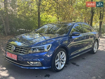 Авто Volkswagen Passat 2017 № 7906144