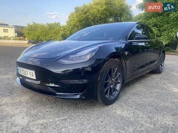 Авто Tesla Model 3 2019 № 7906174