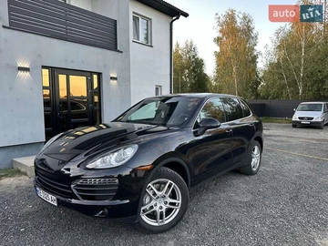 Авто Porsche Cayenne 2011 № 7906189