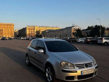 Авто Volkswagen Golf 2004 № 7906363