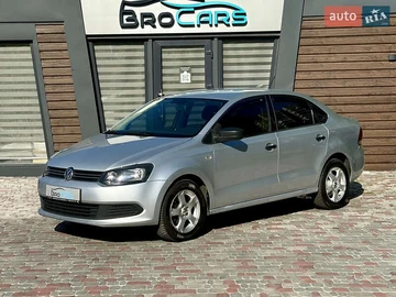 Авто Volkswagen Polo 2013 № 7906386