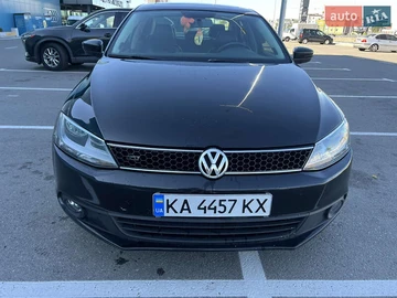 Авто Volkswagen Jetta 2013 № 7906444