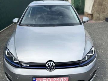 Авто Volkswagen E-Golf 2016 № 7906456