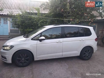 Авто Volkswagen Touran 2019 № 7906556