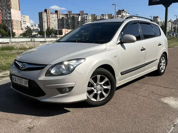 Авто Hyundai I30 2010 № 7906836
