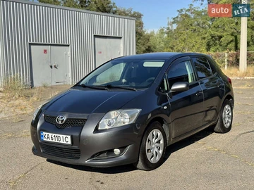 Авто Toyota Auris 2008 № 7906862